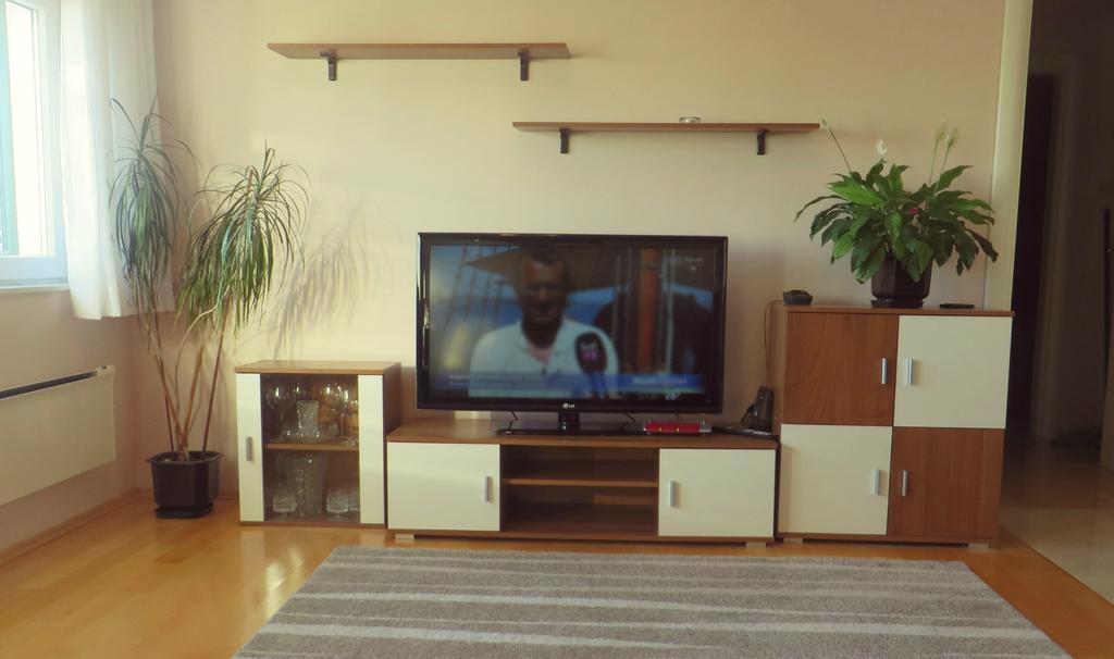 שיבניק Apartment Simaris - Spacious With Terrace And Sea View מראה חיצוני תמונה