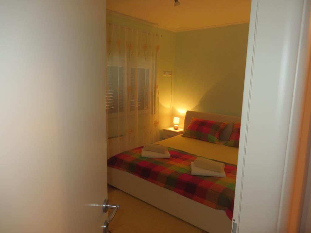 שיבניק Apartment Simaris - Spacious With Terrace And Sea View מראה חיצוני תמונה